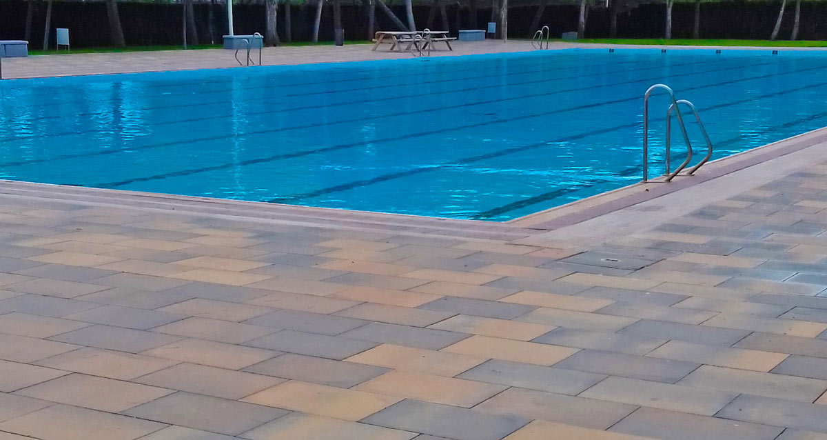 pavimento horizontal piscina